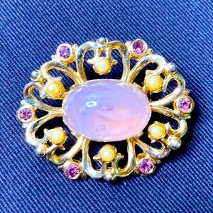 Vintage Coro Pink Cabochon Brooch Gold Tone